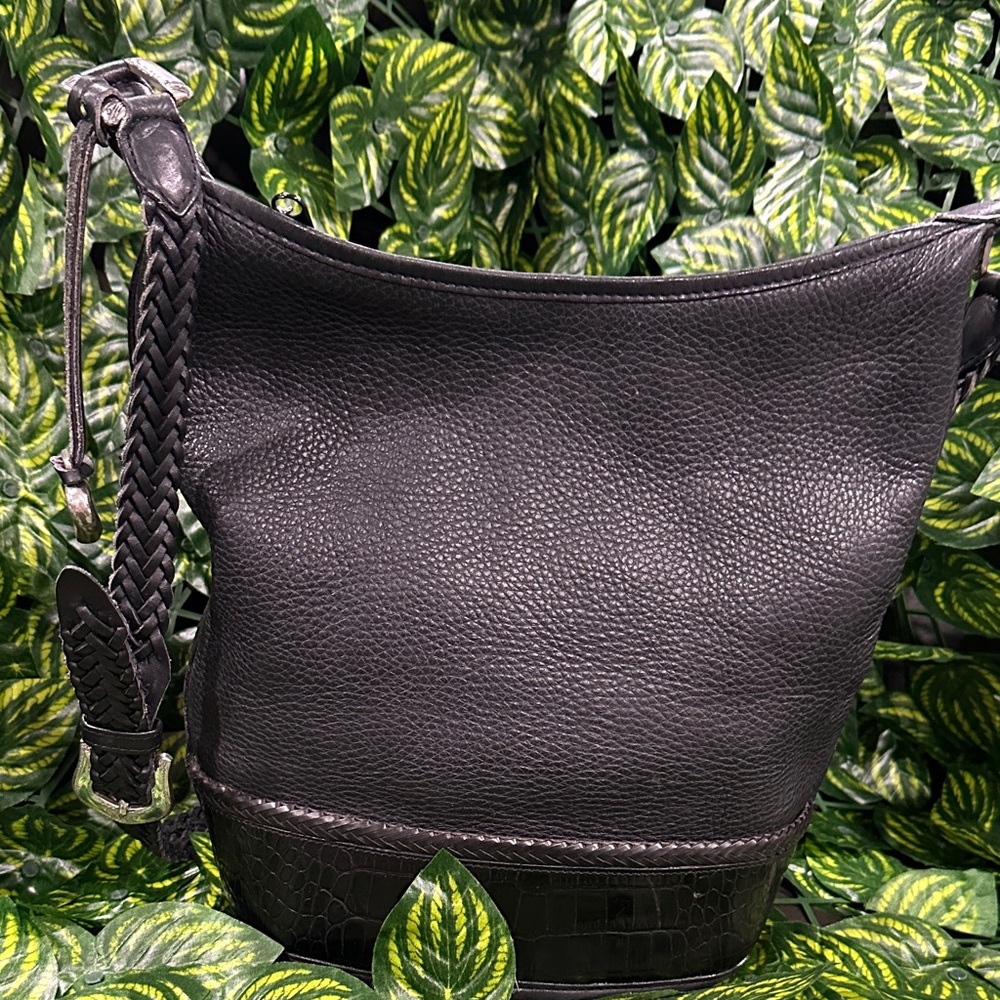Brighton Pebble Leather Vintage Bucket Bag with coin purse - Picture 3 of 11
